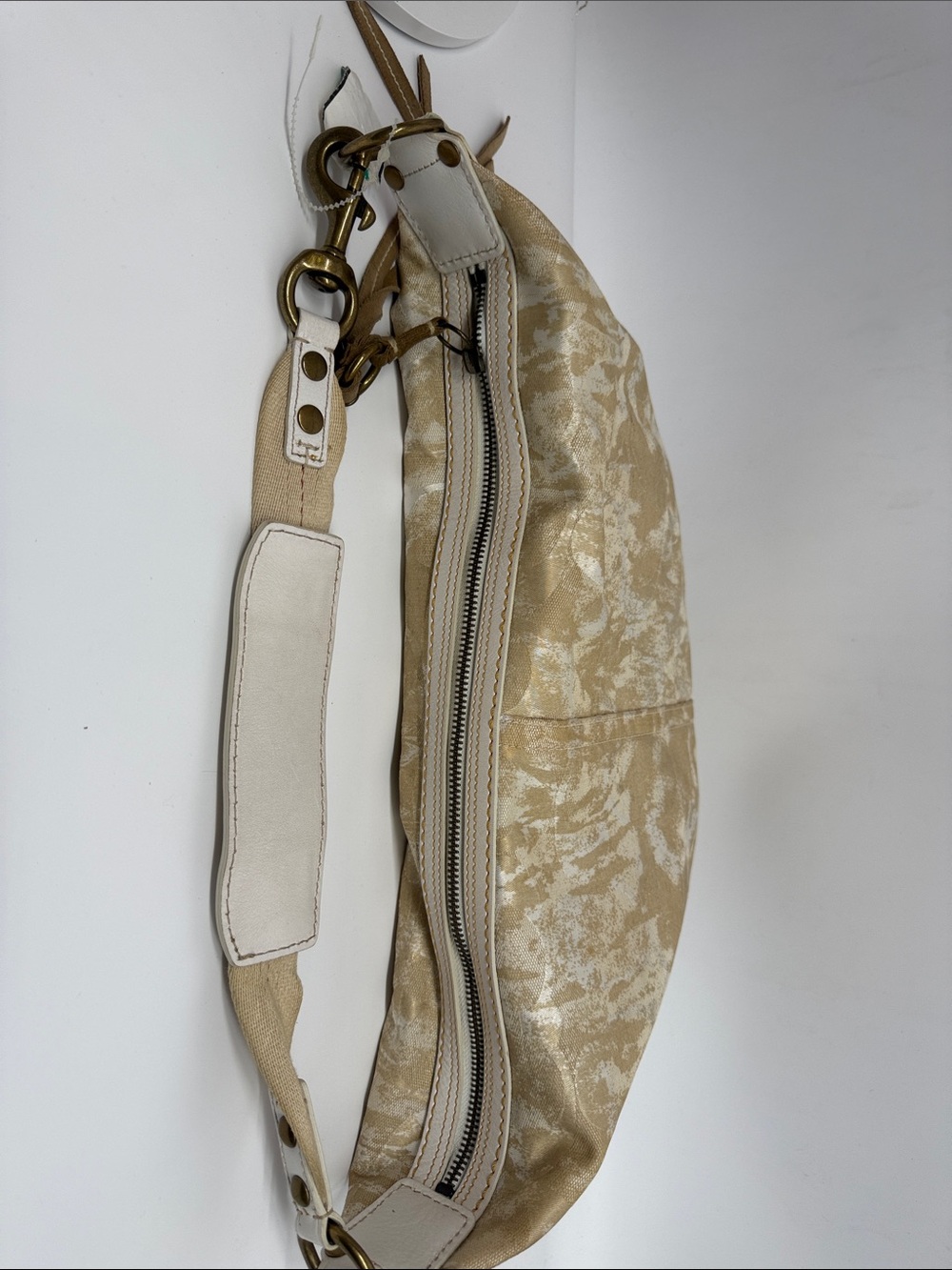 Vintage cream and tan Coach - Picture 14 of 17